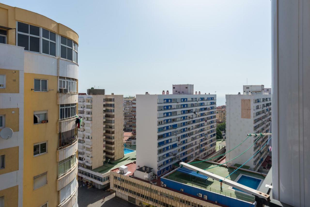 Confortable Estudio Con Terraza, Vistas A La Montana, Mar Y Mas Apartman Torremolinos Kültér fotó