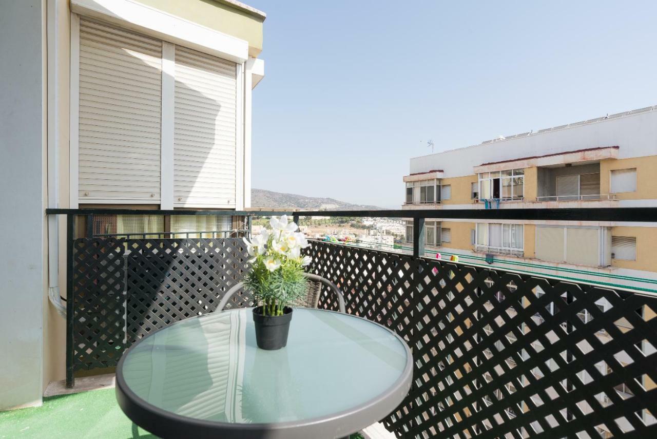 Confortable Estudio Con Terraza, Vistas A La Montana, Mar Y Mas Apartman Torremolinos Kültér fotó