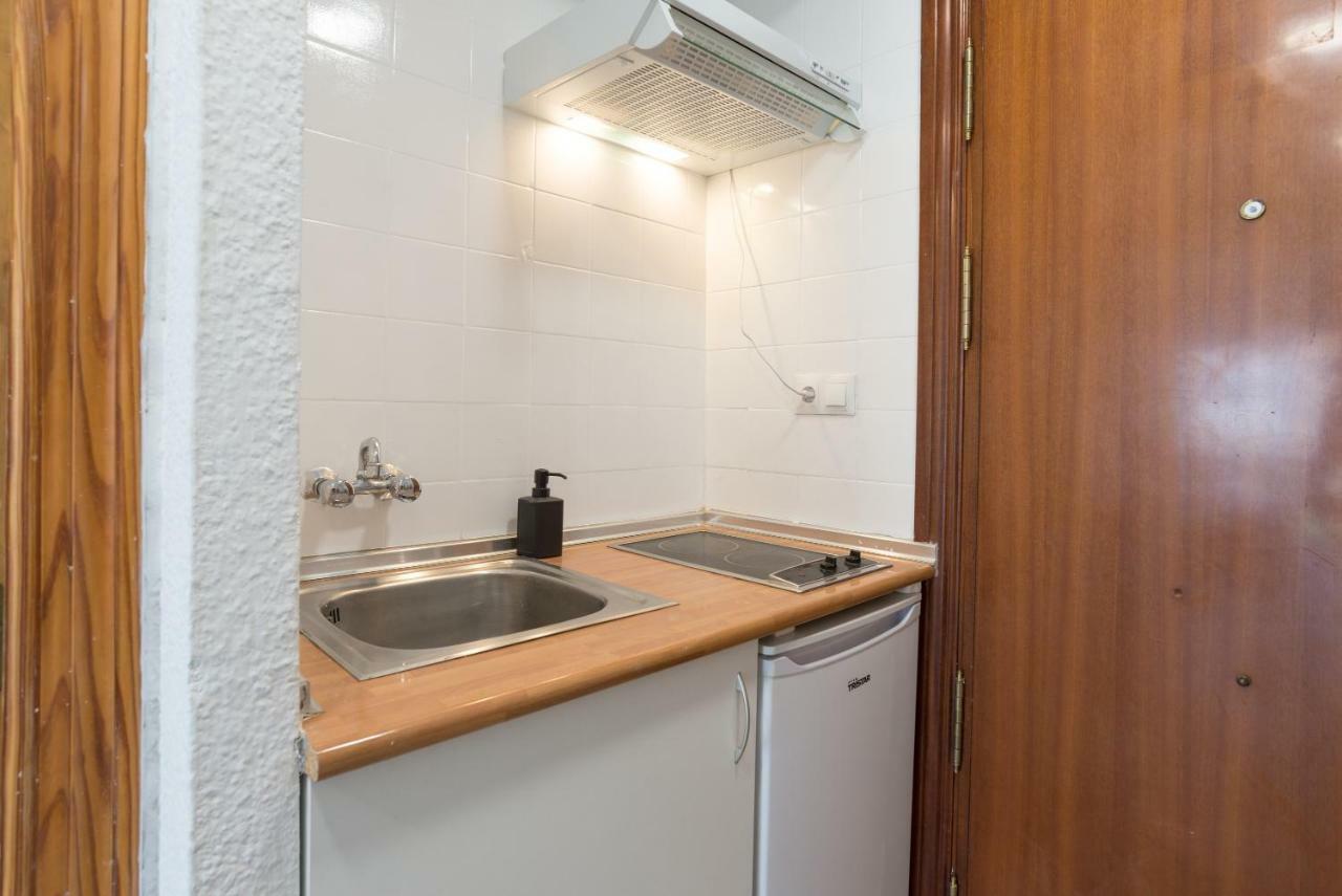 Confortable Estudio Con Terraza, Vistas A La Montana, Mar Y Mas Apartman Torremolinos Kültér fotó