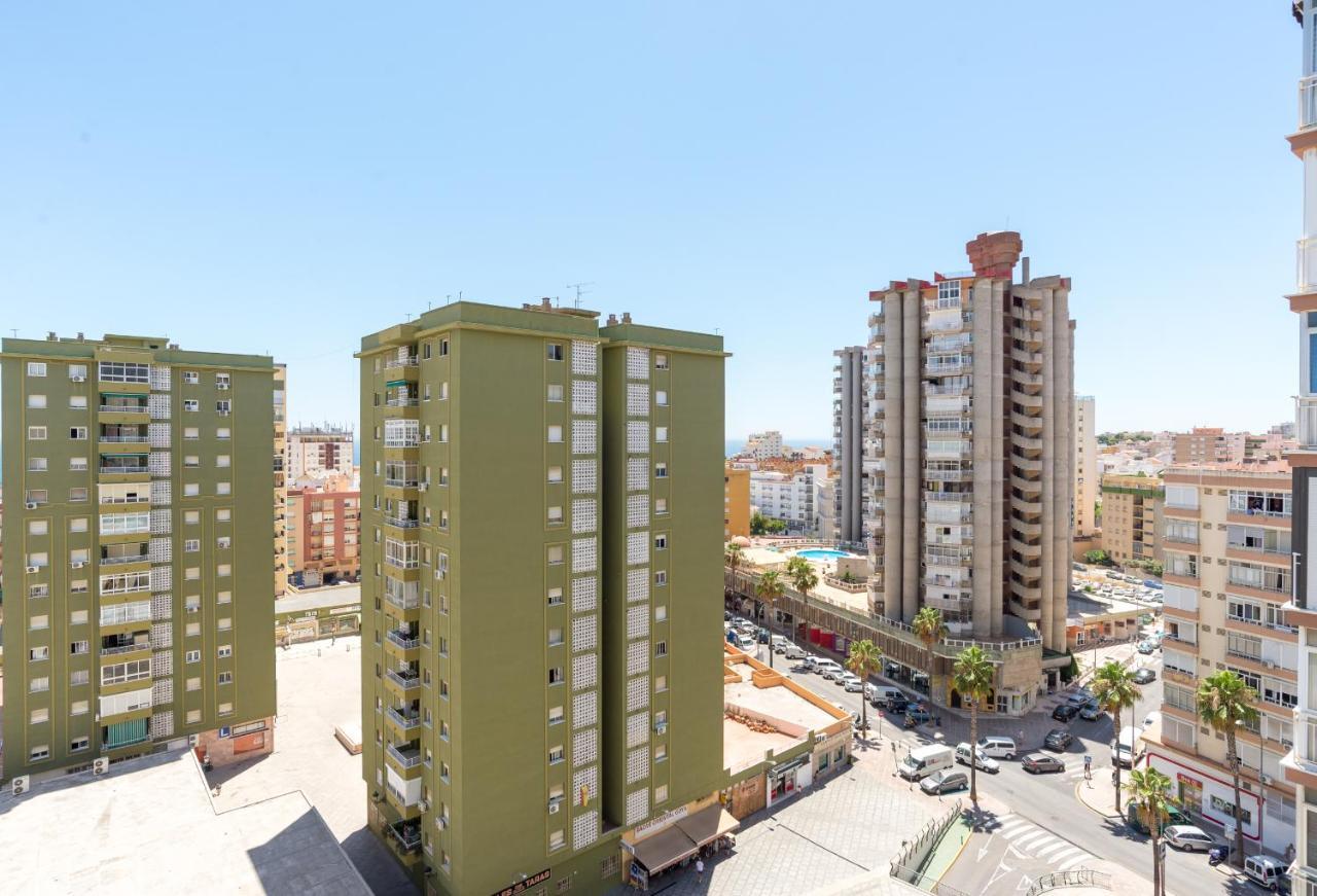 Confortable Estudio Con Terraza, Vistas A La Montana, Mar Y Mas Apartman Torremolinos Kültér fotó